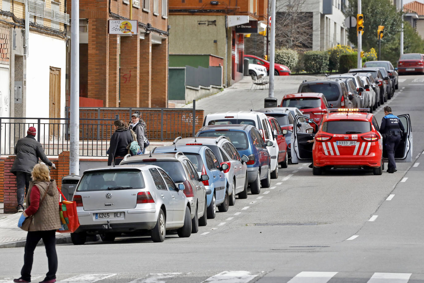 Los asturianos siguen viviendo bajo las restricciones que impone el Estado de Alarma por el coronavirus 