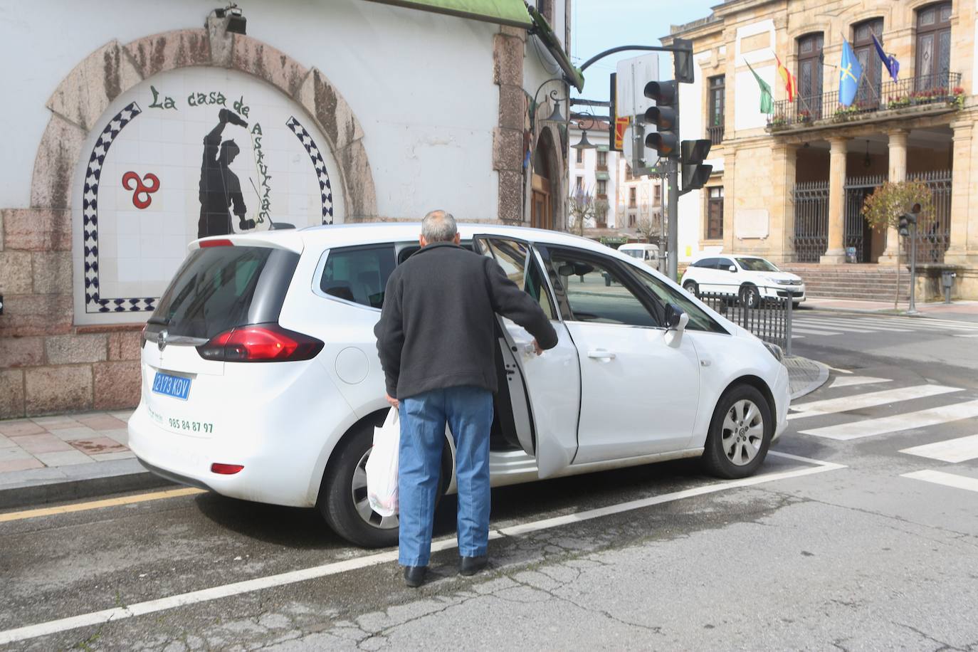 Los asturianos siguen viviendo bajo las restricciones que impone el Estado de Alarma por el coronavirus 