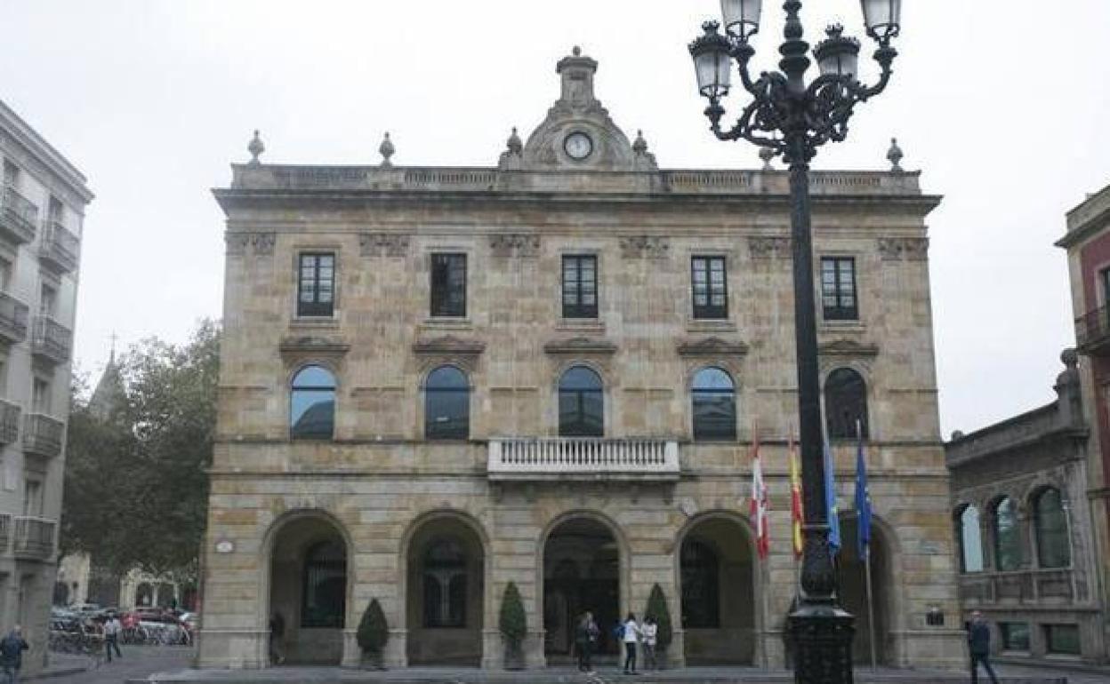 Coronavirus | El Ayuntamiento de Gijón suspende veinte bodas civiles