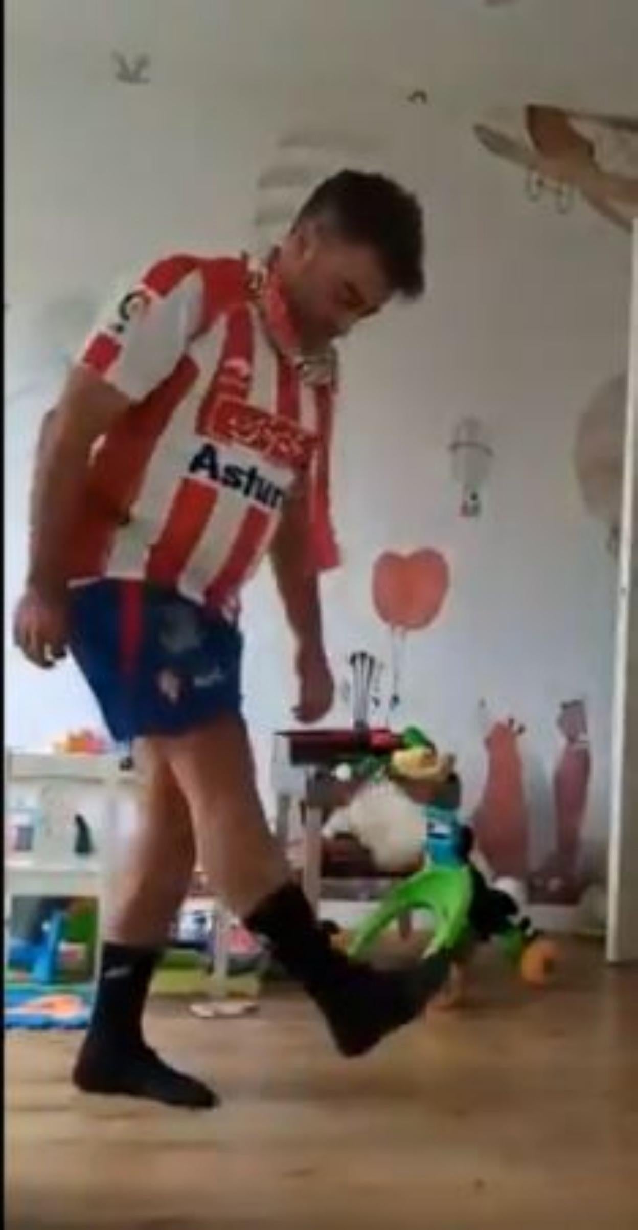 Tuero, en pleno desafío. 