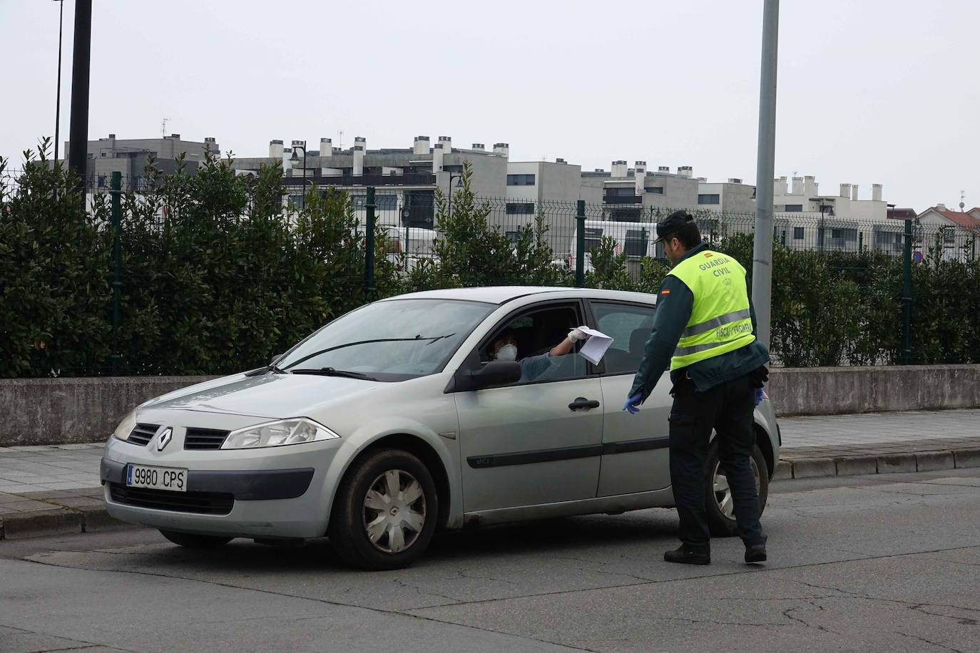 Las limitaciones en los desplazamientos durante el estado de alarma por el coronavirus son claras: solo se permite romper el confinamiento en las casas si hay una razón justificada