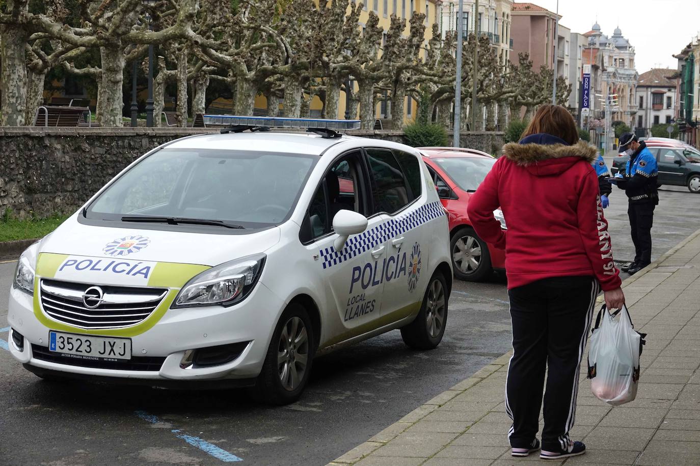 Las limitaciones en los desplazamientos durante el estado de alarma por el coronavirus son claras: solo se permite romper el confinamiento en las casas si hay una razón justificada