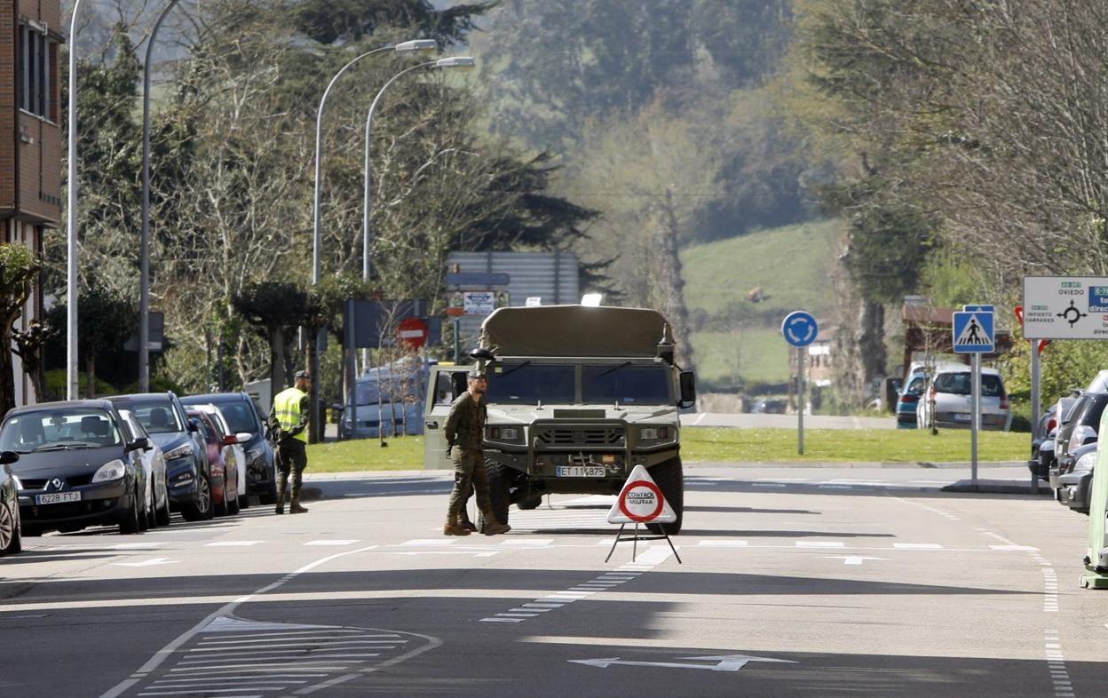 Militares de Cabo Noval desplegados en Villaviciosa. 