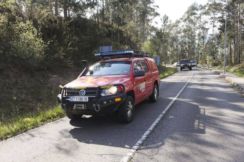 La Unidad Militar de Emergencia (UME), dependiente del Ministerio de Defensa, se desplazó este jueves hasta el Centro Penitenciario de Asturias para iniciar las labores de desinfección de sus dependencias.