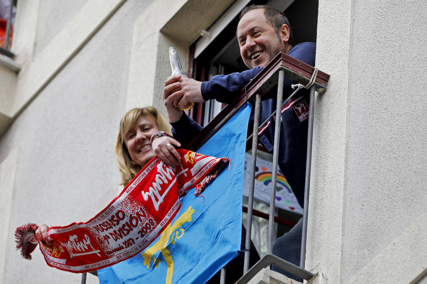 Fotos: El derbi en los balcones