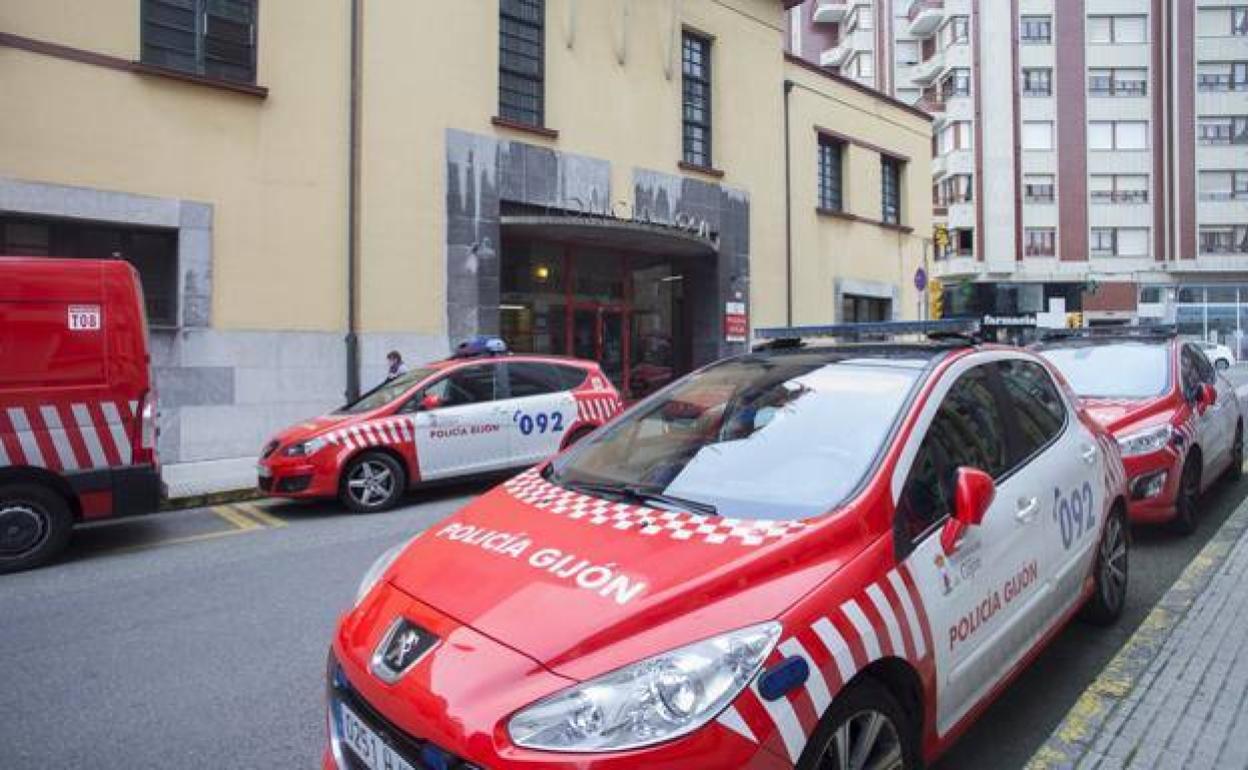 Detienen a un menor en Gijón por vender hachís en plena calle