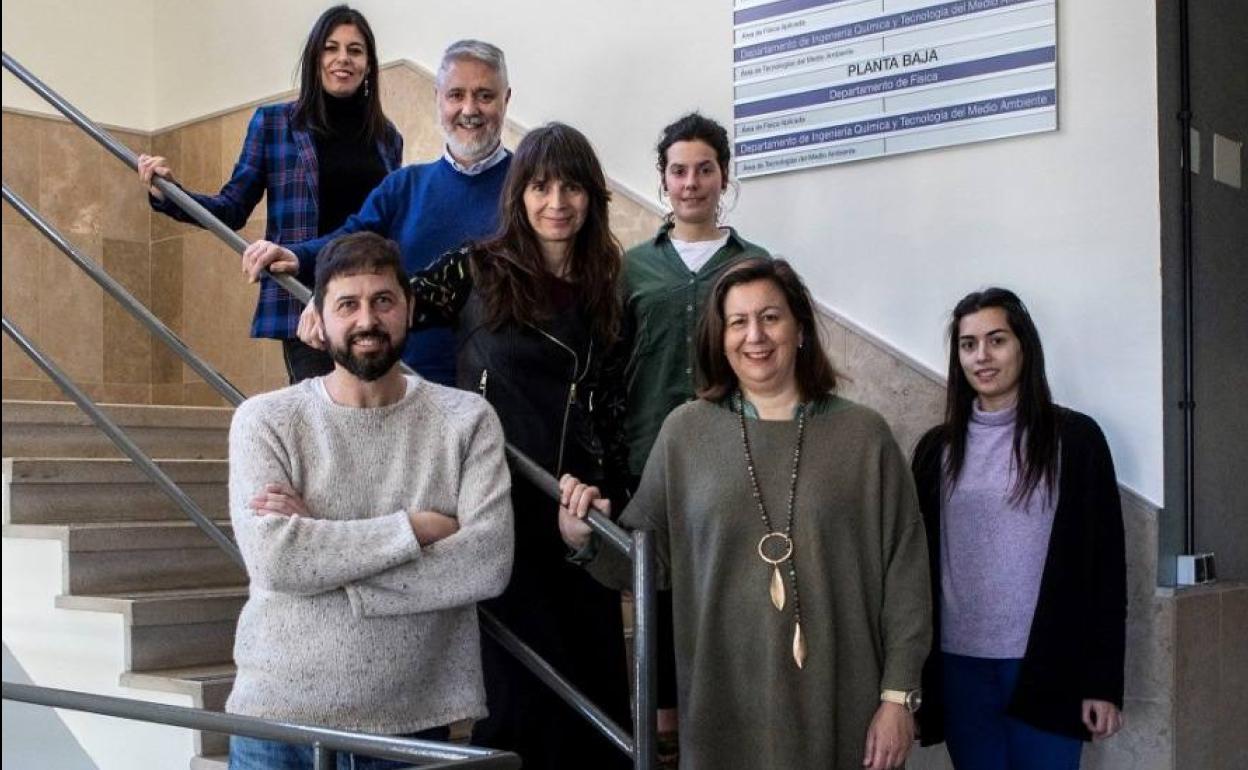 Equipo de investigación que forma parte de la iniciativa para mejorar los test del coronavirus. 