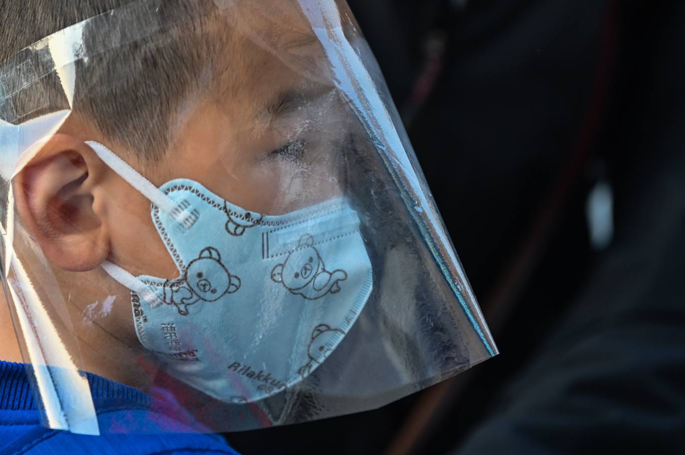 En Wuhan, ciudad china donde comenzó la pandemia, se han levantado las restricciones que mantuvieron cerrada la urbe durante 76 días y poco a poco se va recuperando la normalidad