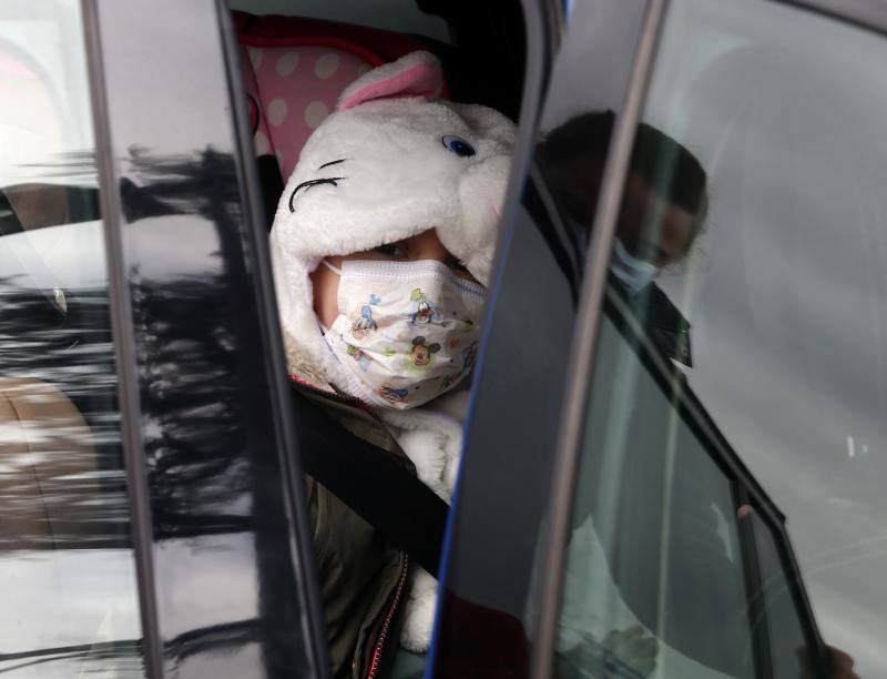 Fotos: Los tipos de mascarillas con los que los asturianos salen a la calle