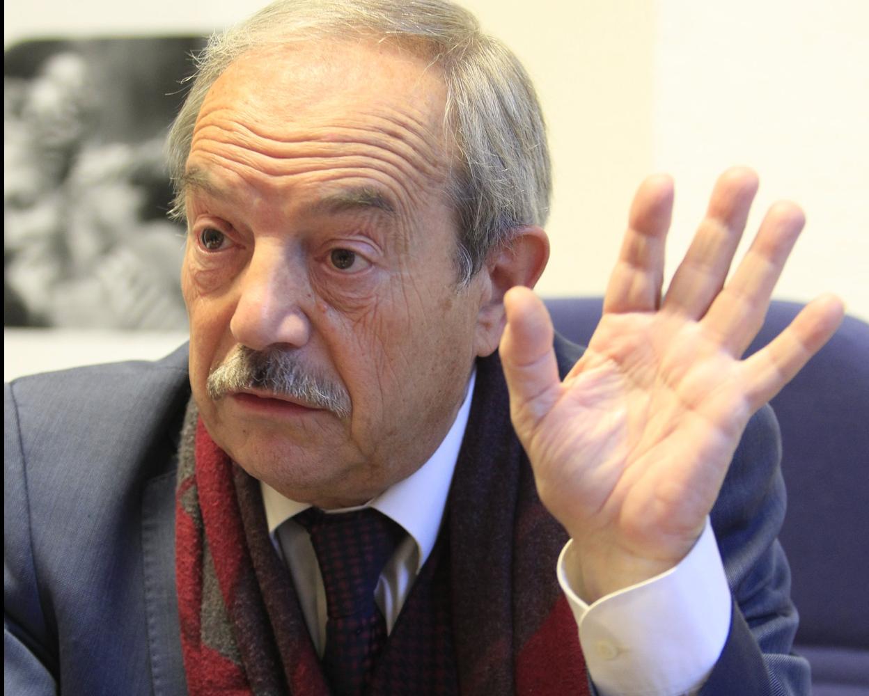 Wenceslao López, en la inagen durante una entrevista a este diario, ofreció ayer una rueda de prensa telemática. 