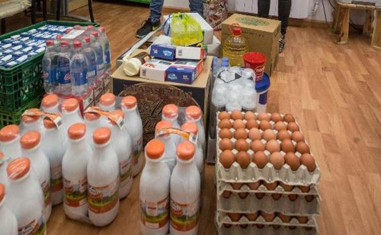 Las ONG piden donaciones para seguir dando alimentos