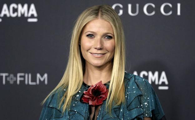 Gwyneth Paltrow subasta el polémico vestido que lució en los Oscar en el año 2000