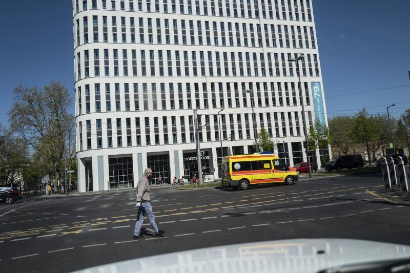 Algunas de las ciudades más importantes del mundo se han quedado casi sin vida debido a la pandemia del coronavirus. Nueva York, París, Berlín, Moscú, Londres o Tokio se muestran como nunca las habíamos visto.