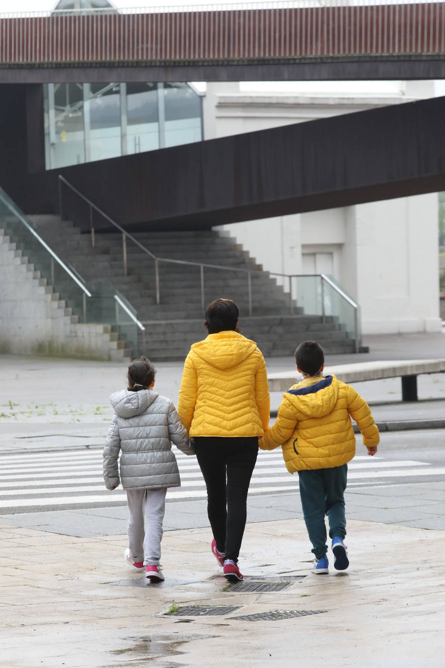 Pocos han sido los más pequeños que han salido a dar un paseo por las adversas condiciones meteorológicas