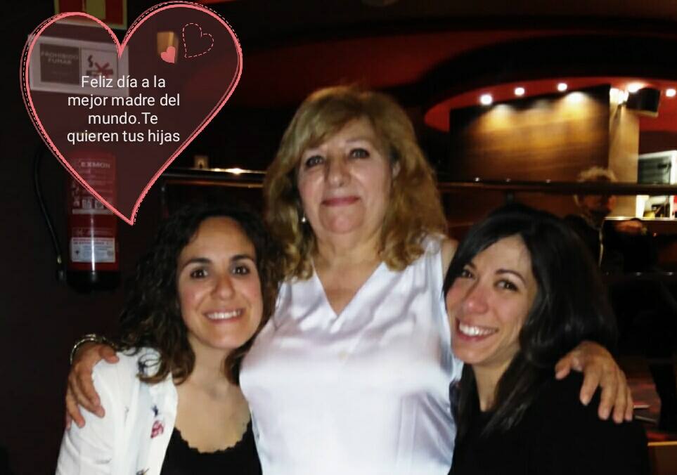 Feliz día a la mejor madre del mundo. Te quieren. Tus hijas