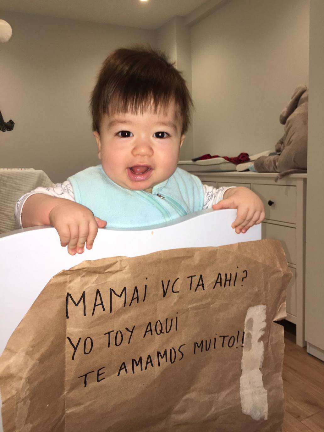 ¡Feliz día mamá! Para Renata De Lorenzi Kambara de parte de Emilio Gonzalez De Lorenzi y de papá