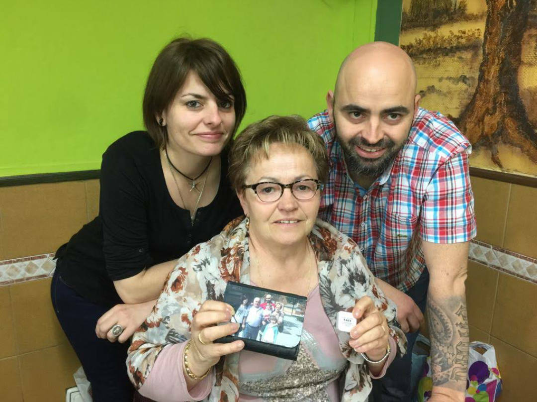 ¡Felicidades mamá! gracias por estar siempre hay. Te queremos mucho!