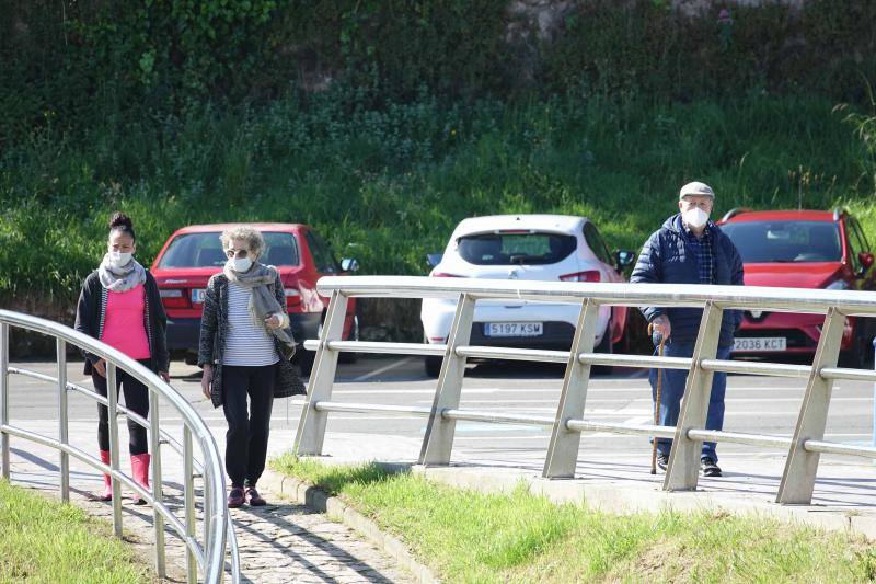 Desde las 6 de esta mañana, deportistas y paseantes reconquistaban las calles del Principado