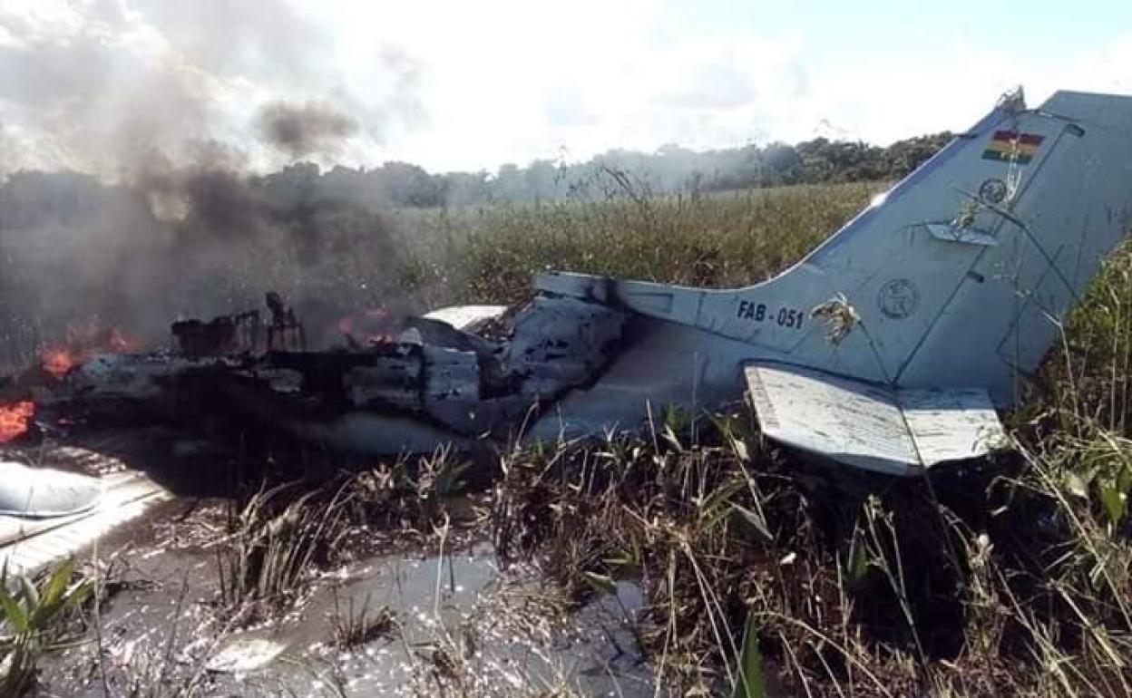 La avioneta en la que han fallecido tres españoles y una boliviana. 