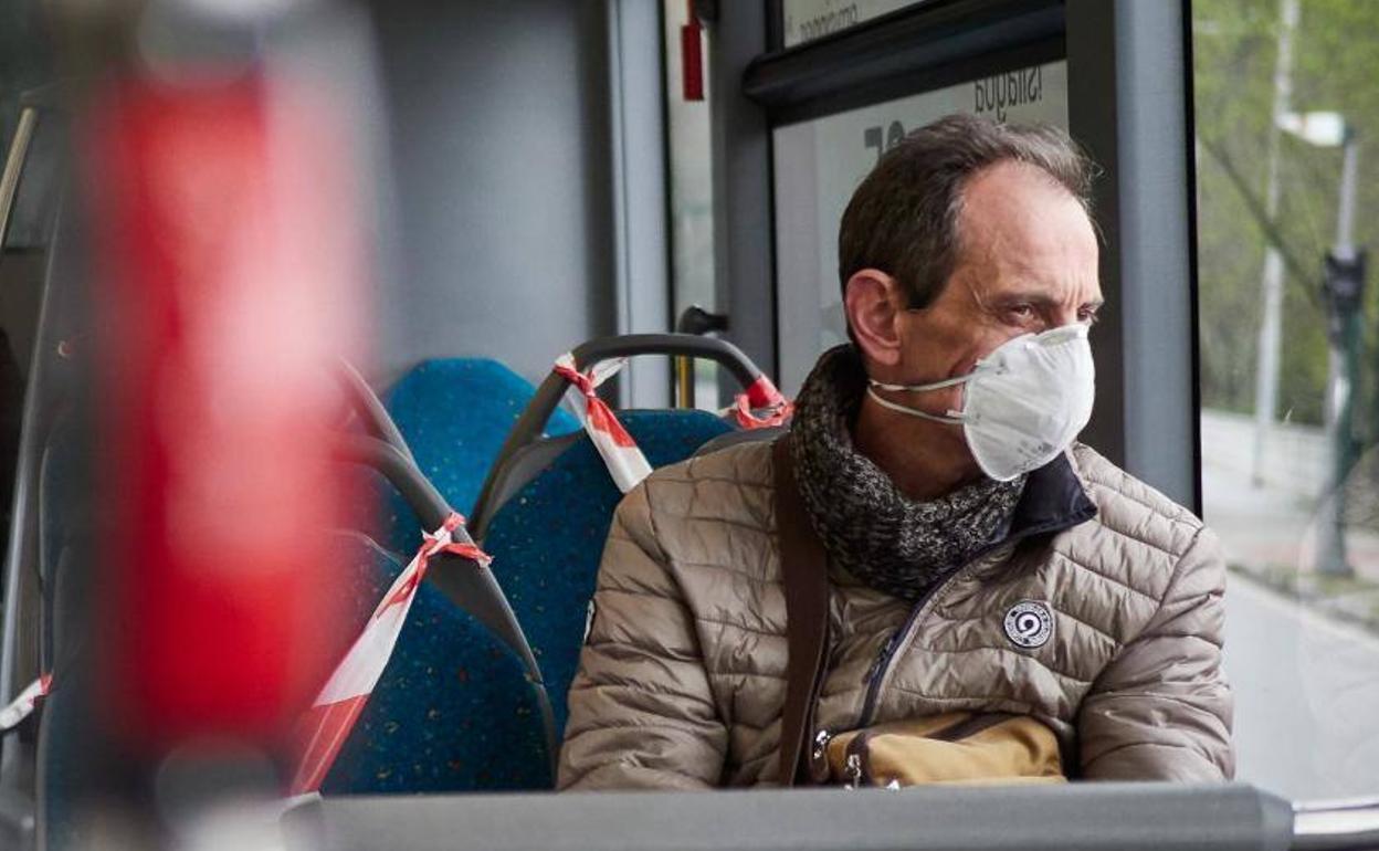 Así será viajar en bus y en tren a partir del lunes