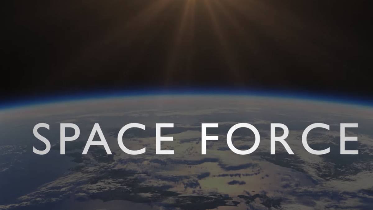 Space force. 29 de mayo, Netflix. Segunda serie de Greg Daniels que se estrena este mes, pero esta vez con Steve Carell, que además de actor también figura como creador. Daniels y Carell rozaron la gloria con la versión americana de 'The Office' y ahora ambos se aprovechan de una de las ideas que Donald Trump lanzó hace varios meses: la creación de una división espacial en el ejército de EE UU. Encabezan el reparto junto a Carell nombres como John Malkovich, Lisa Kudrow, Noah Emmerich y Fred Willard. Todo un lujo.