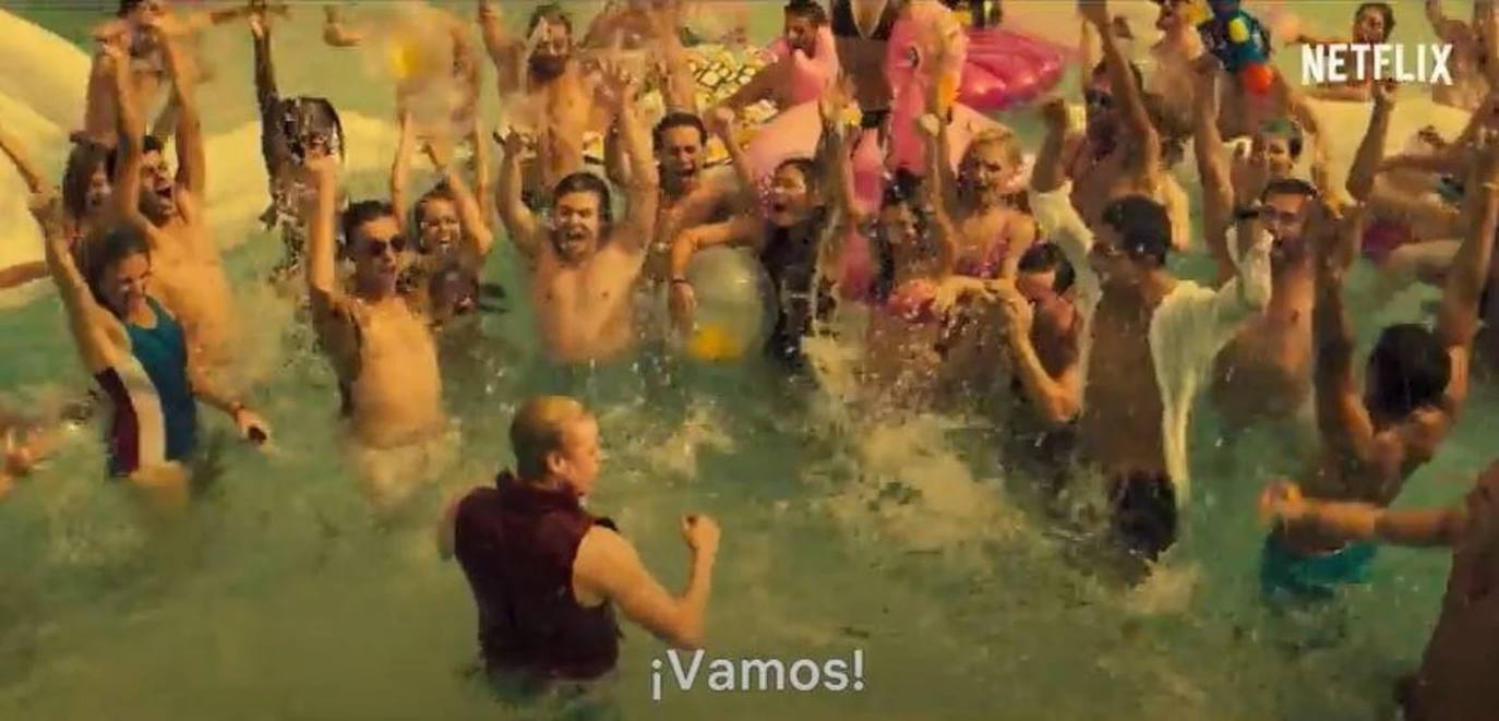 White Lines. 15 de mayo, Netflix. Alex Pina, el responsable de éxitos como 'La casa de papel', es el responsable de 'White Lines', una serie rodada en Ibiza que pone el foco en la hermana de un dj británico que murió hace ahora veinte años en la isla balear. La mujer decide viajar al paraíso de la música electrónica para formar parte de una investigación que tendrá como objetivo saber qué es lo que pasó realmente con el chico y reconstruir sus últimas horas de vida.