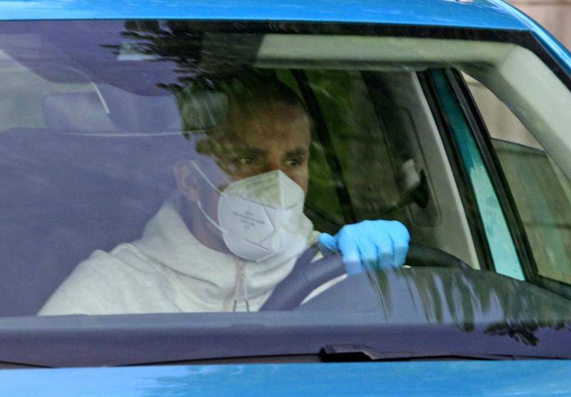 Lo hacen tras realizar ya los test de detección del coronavirus. La plantilla acudió a las instalaciones con mascarillas protectoras. 