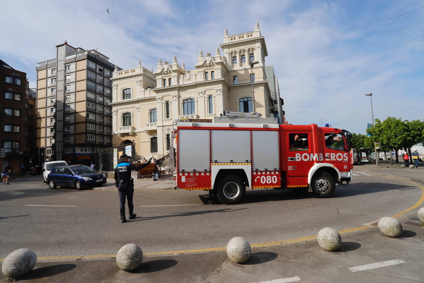 El suceso se produjo en el edifico antiguo del Banco Urquijo. 