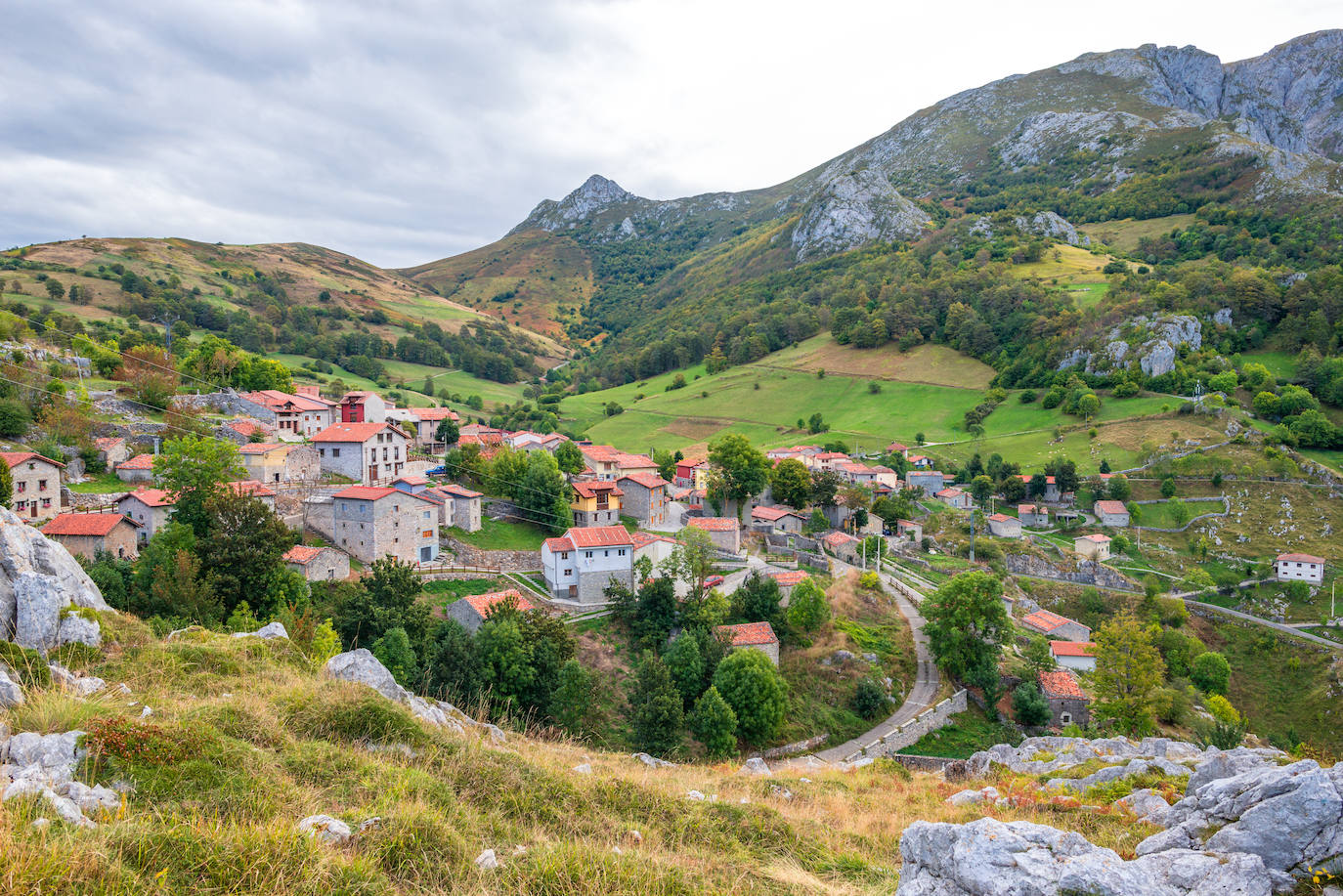 18. Sotres (Asturias)