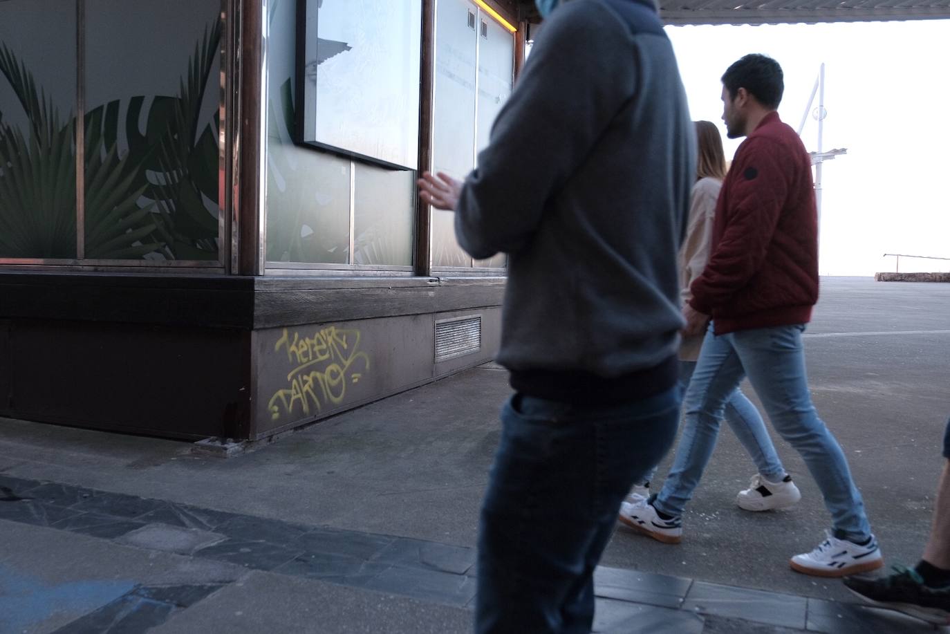 Fotos: Las pintadas vuelven a las calles de Gijón