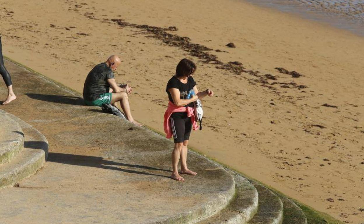 Illa, sobre el acceso a las playas: «Si no es posible cumplir las medidas estipuladas, no podrán usarse. Sanidad no lo va a financiar»