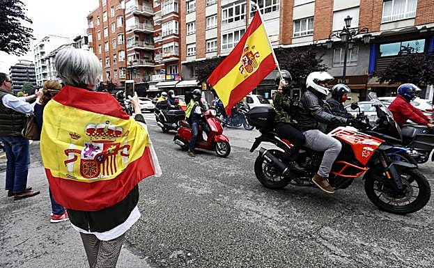 Imagen de la protesta convocada por Vox en Oviedo 