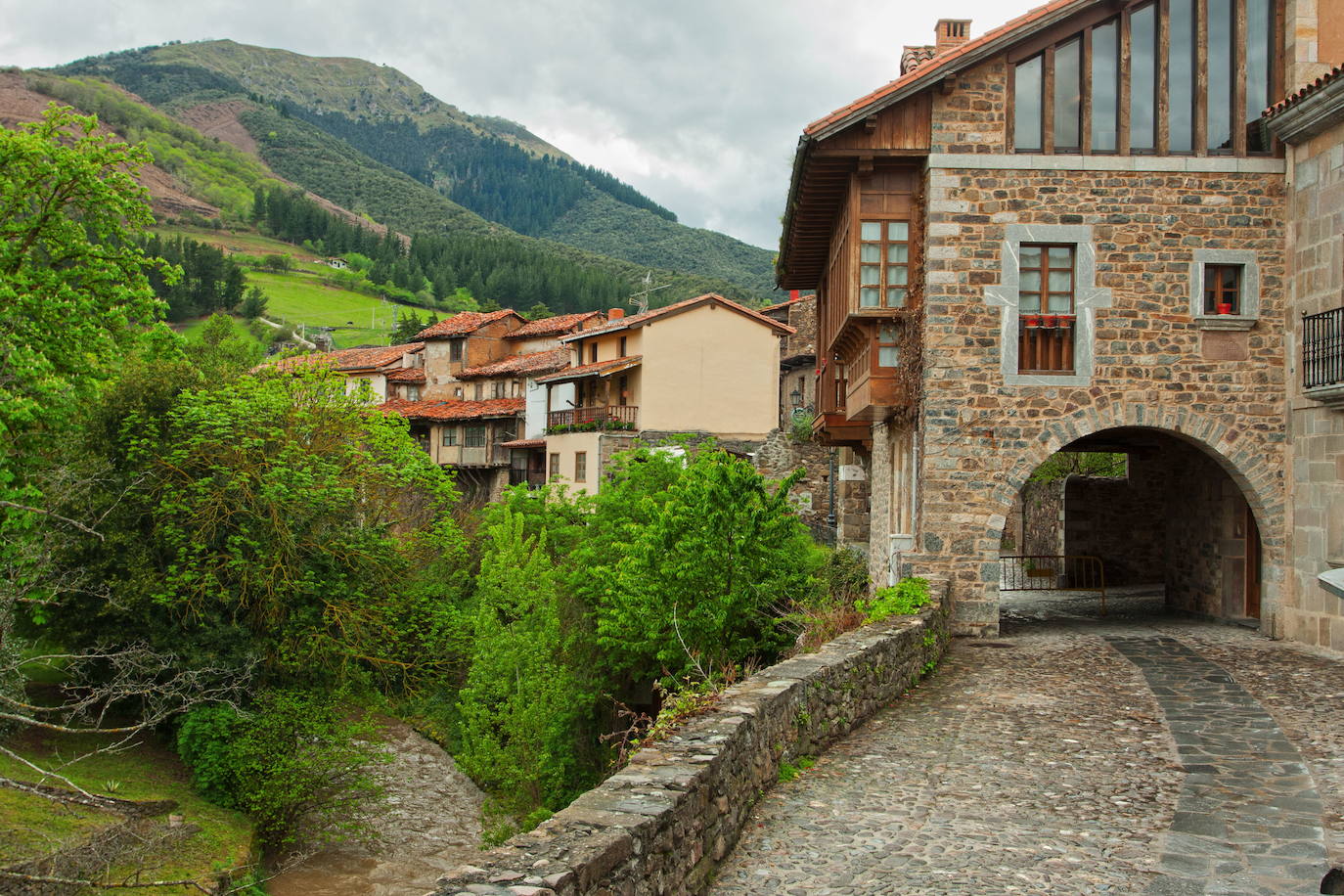 7. Potes (Cantabria)