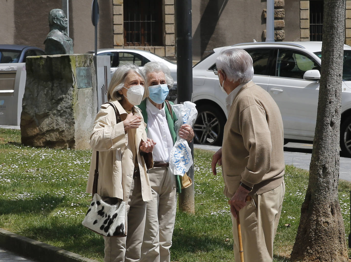 Los asturianos recuperan poco a poco una cierta normalidad en su día a día en pleno proceso de desescalada