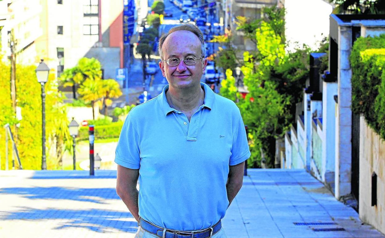 El sociólogo Jacobo Blanco, en Oviedo. mario rojas