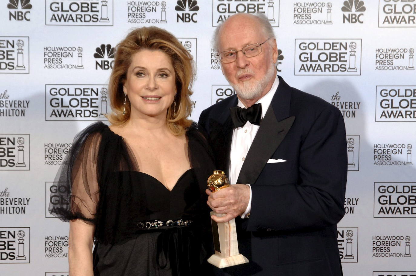 2006. John Williams recoge el Globo de Oro por 'Memorias de una Geisha'. 