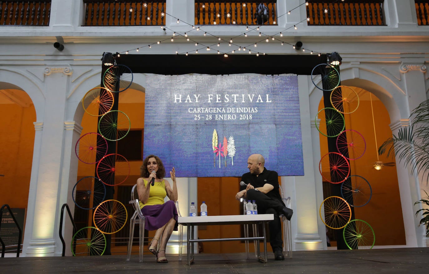 El jurado del Premio Princesa de Comunicación y Humanidades 2020 ha otorgado el galardón a la Feria Internacional del Libro de Guadalajara y al Hay Festival of Literature & Arts por representar «los más importantes puntos de encuentro del libro, los escritores, los lectores y la cultura en el mundo». | En la imagen, un acto del Hay Festival of Literature & Arts