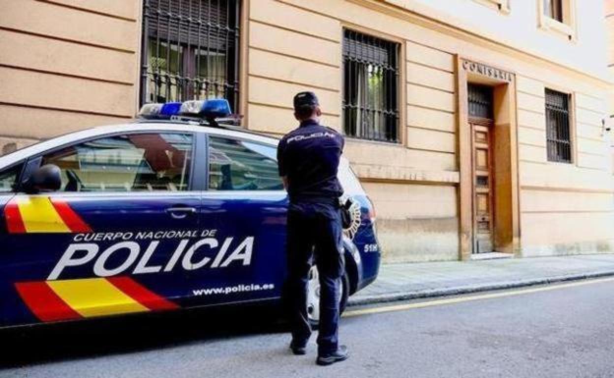 El acusado de arrastrar a un policía en Oviedo acepta ocho meses de cárcel por otro suceso similar