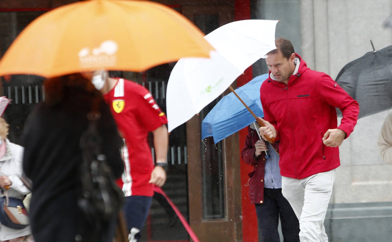 La borrasca ha hecho cambiar los termómetros y ha ocultado el sol de día precedentes. Y seguirá así hasta el fin de semana cuando se espera que se vuelvan a abrir claros.