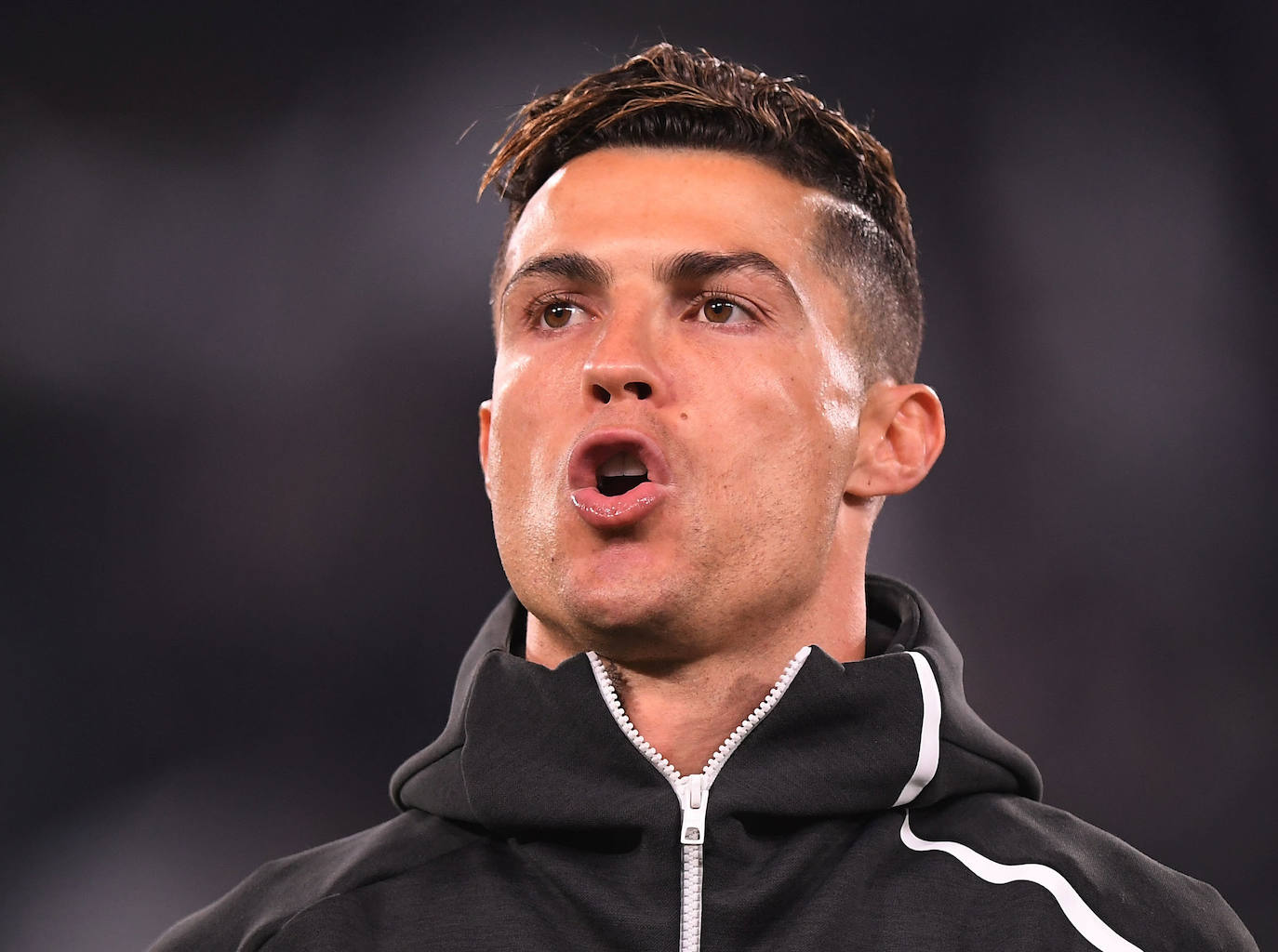 4. Cristiano Ronaldo, 105 millones de dólares |Los celebrities han ganado de 6.100 millones de dólares brutos, 200 millones menos que en 2019 a causa de la pandemia de coronavirus, según la revista Forbes. Estos son los famosos que más dinero han recibido este año. 