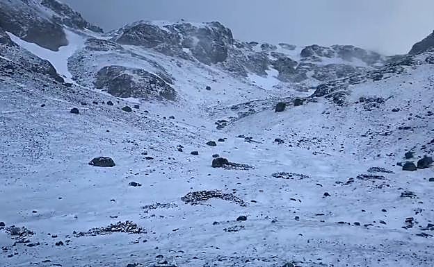 VÍDEO | Las cimas asturianas, completamente nevadas en pleno junio