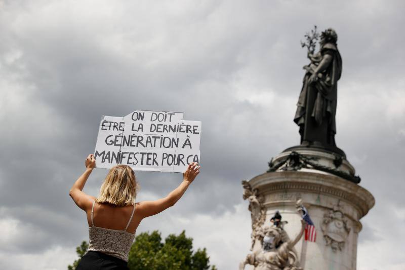Cala el movimiento originado en Estados Unidos en las dos capitales europeas, que este sábado ha vivido una joranada de multitudinarias manifestaciones.