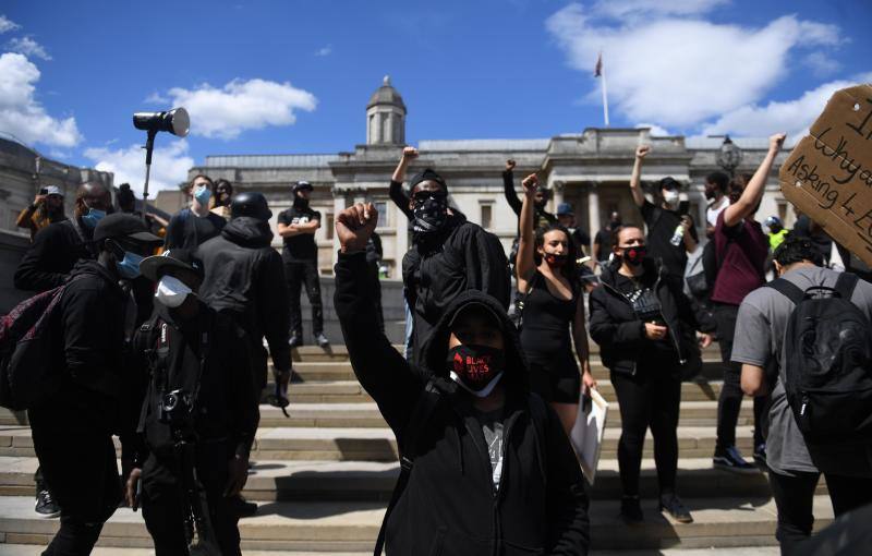 Cala el movimiento originado en Estados Unidos en las dos capitales europeas, que este sábado ha vivido una joranada de multitudinarias manifestaciones.