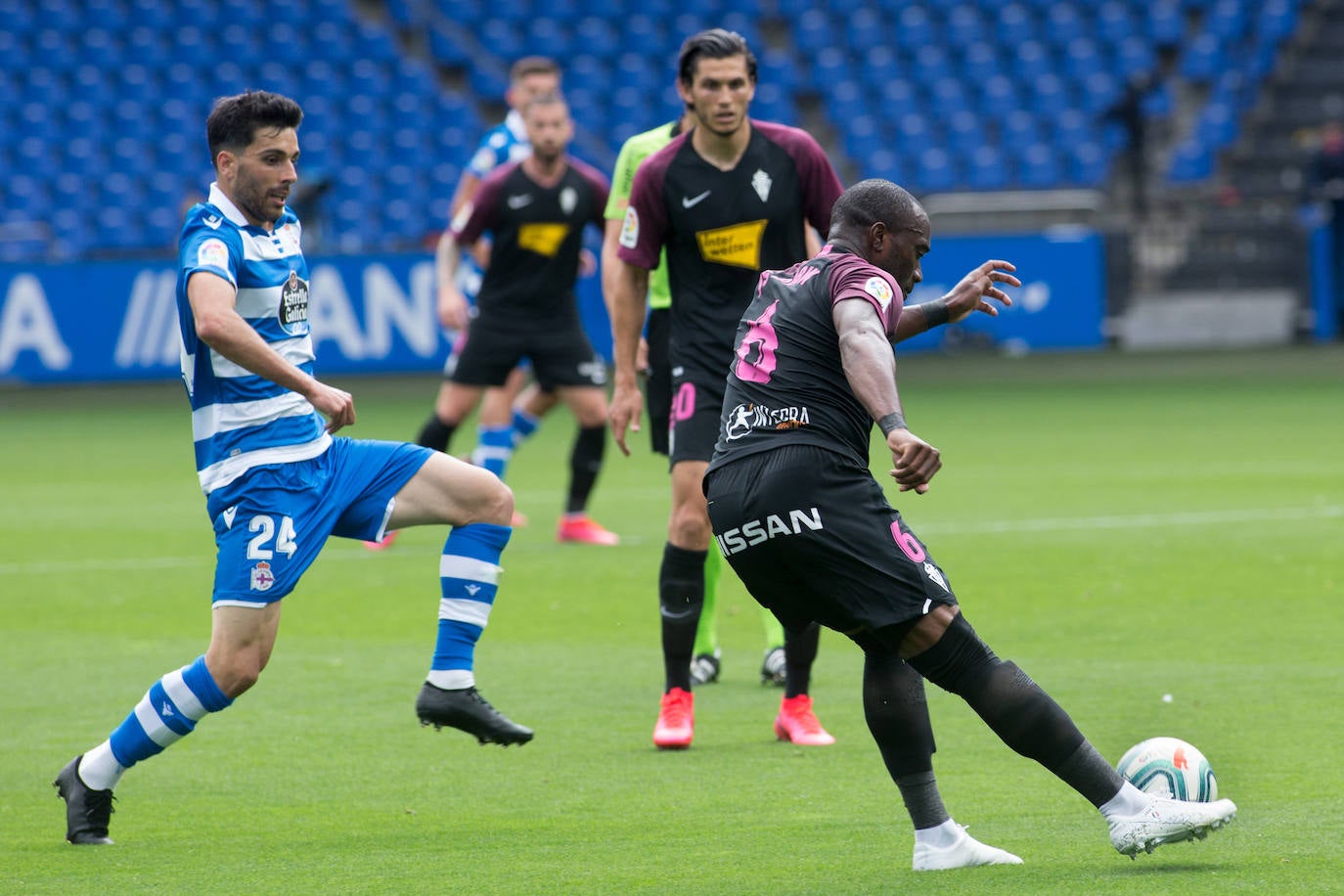 Fotos: Dépor-Sporting, en imágenes