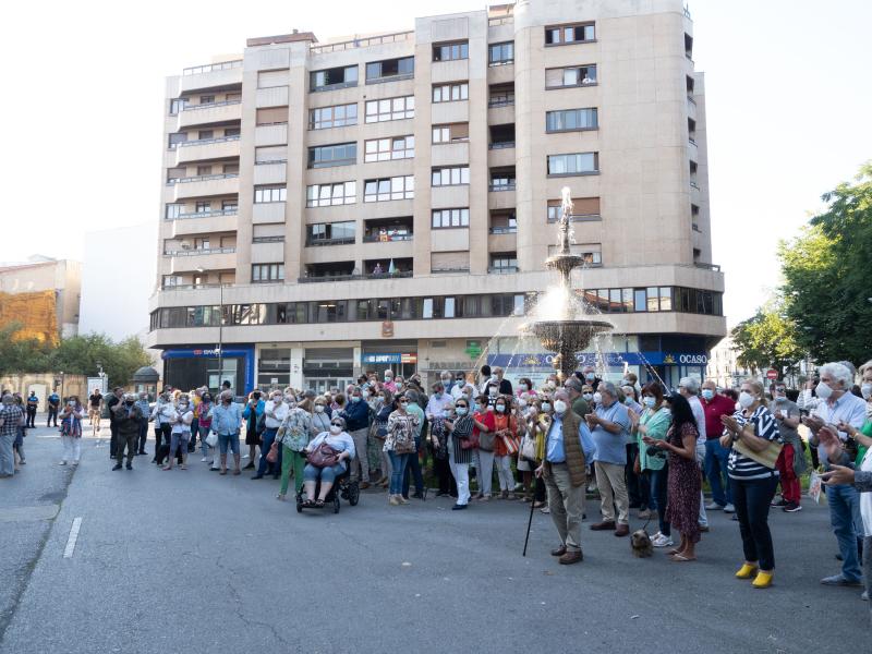 Fotos: Concentración por la fuente de El Muelle