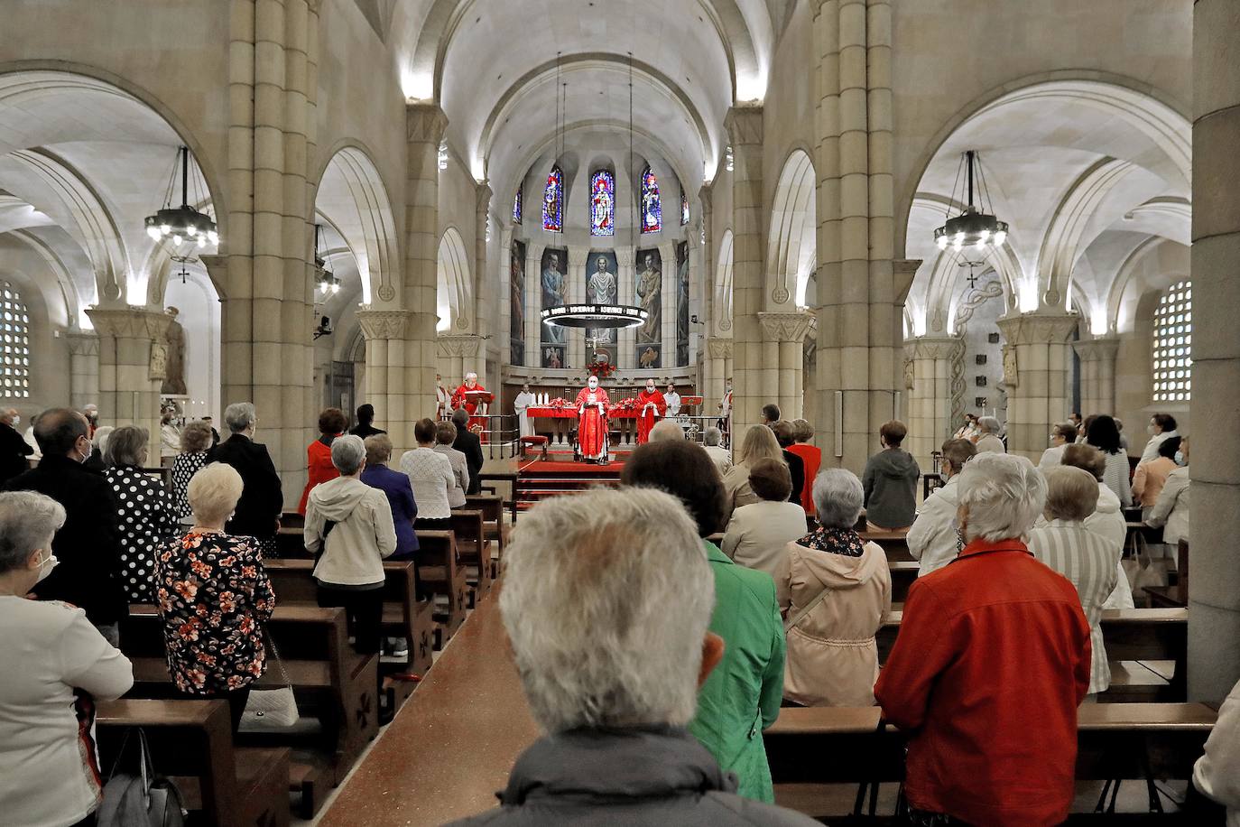 Fotos: Un San Pedro gijonés sin bendición de aguas