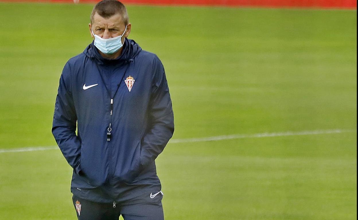 Miroslav Djukic, durante un entrenamiento. 