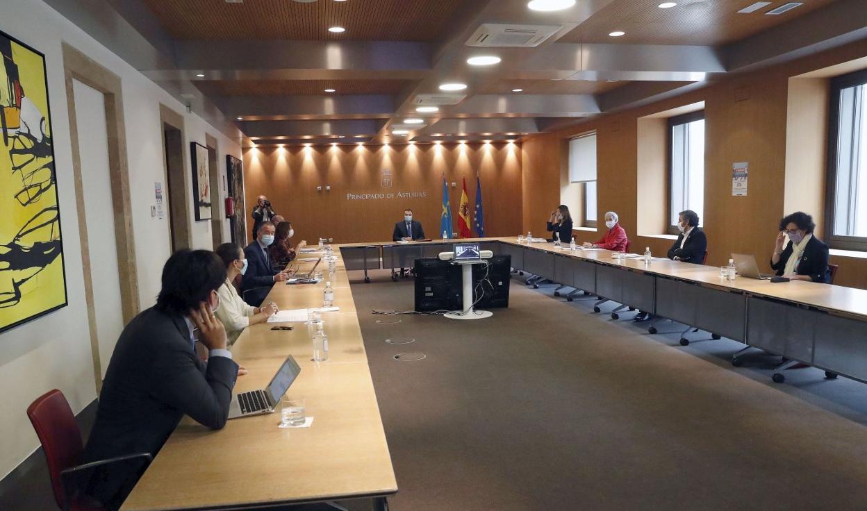 En el Consejo de Gobierno se dio luz verde a la nueva estructura organizativa del Gobierno regional. 