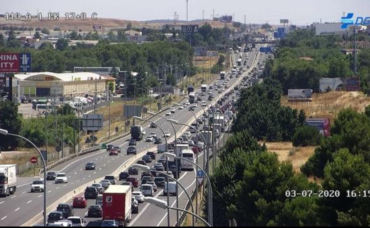 Retenciones en la A-4, sentido salida de Madrid. 