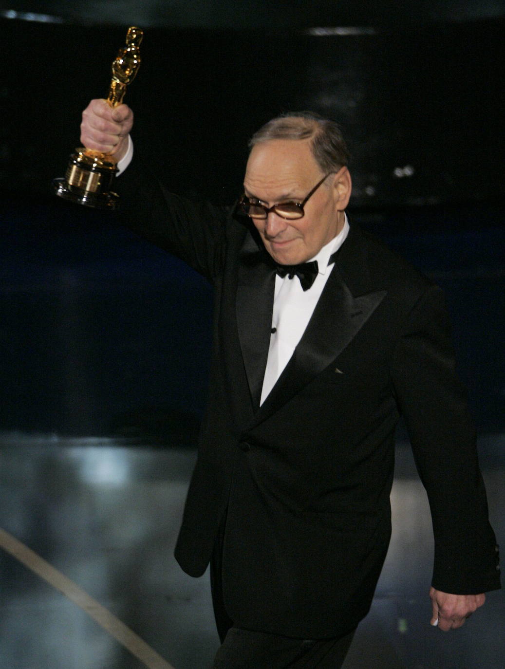 El compositor italiano Ennio Morricone, autor de más de 400 bandas sonoras para cine y televisión, ha fallecido a los 91 años. El músico fue distinguido este año con el Premio Princesa de Asturias de las Artes, galardón que comparte con el también célebre compositor John Williams.